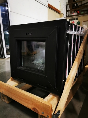 FENÊTRE ABATTANT NOIR 500 x 450mm